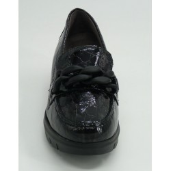 Zapato marca pitillos de mujer en color negro 
