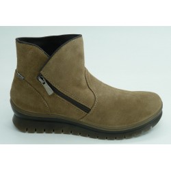 Cuña marca igi&amp;co en color taupe