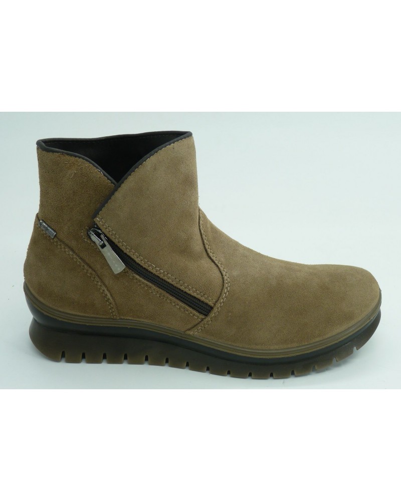 Cuña marca igi&co en color taupe