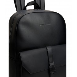 Mochila marca tommy hilfiger en color negro