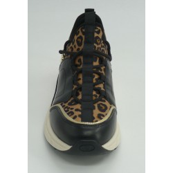 Deportivoliu jomujerleopardo