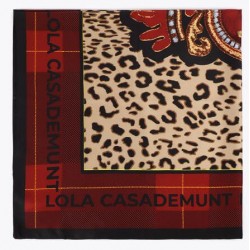 Pañuelo mujer marca lola casademunt en color rojo 