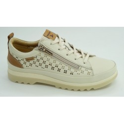 Deportivo mujer marca pikolinos en color hielo