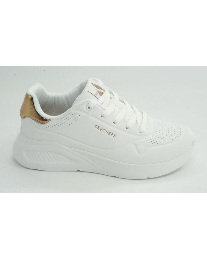 Deportivo mujer marca skechers en color blanco
