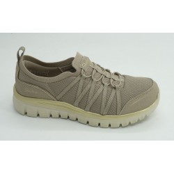 Deportivo mujer marca skechers en color taupe