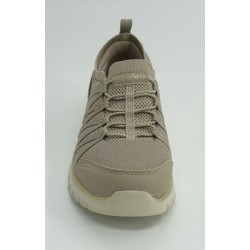 Deportivo mujer marca skechers en color taupe
