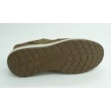 Deportivo hombre marca skechers en color taupe