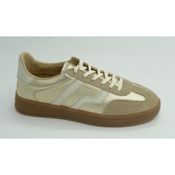 Deportivo mujer marca gant en color oro