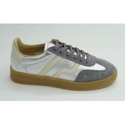 Deportivo mujer marca gant en color plata