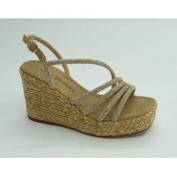 Sandalia mujer marca alma en penaen color oro