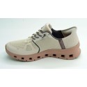 Deportivo mujer marca skechers en color taupe