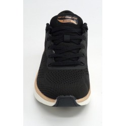 Deportivo mujer marca skechers en color negro