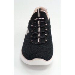 Deportivo mujer marca skechers en color negro