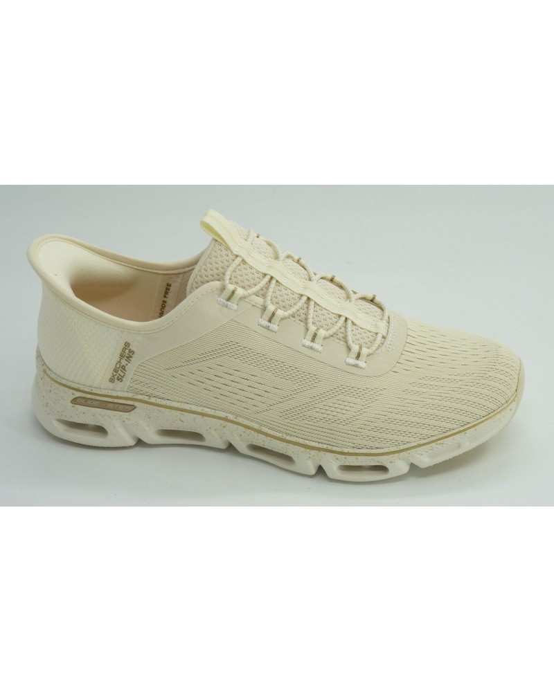 Deportivo mujer marca skechers en color beige
