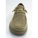Deportivo hombre marca skechers en color taupe