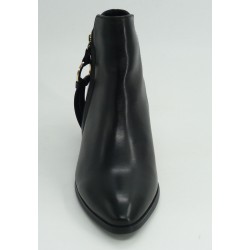 Botín mujer mujer de regarde le ciel en negro 