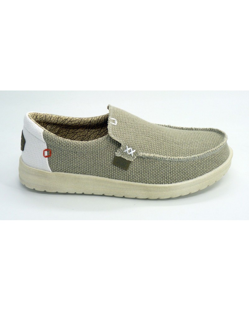 Deportivo hombre marca dude en color beige