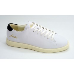 Deportivo hombre marca lacoste en color blanco