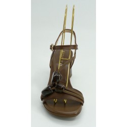 Sandalia mujer marca hispanitas en color marron