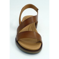 Sandalia mujer marca pikolinos en color cuero