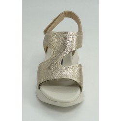 Sandalia mujer marca hispanitas en color oro