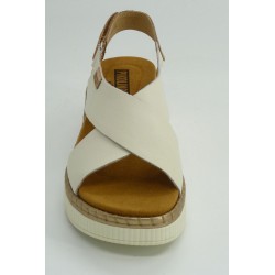 Sandalia mujer marca pikolinos en color blanco
