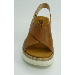 Sandalia mujer marca pikolinos en color cuero
