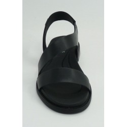 Sandalia mujer marca pikolinos en color negro