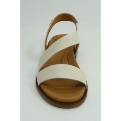 Sandalia mujer marca pikolinos en color blanco