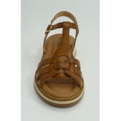 Sandalia mujer marca pikolinos en color cuero