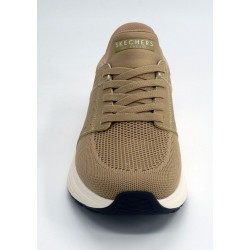Deportivo hombre marca skechers en color beige