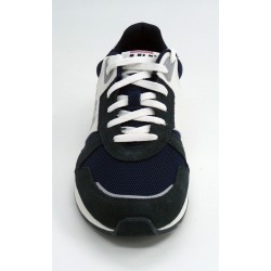 Deportivo hombre marca helly hansenen color marino