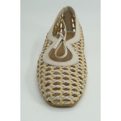 Sandalia mujer marca inuovoen color blanco