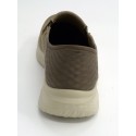 Deportivo hombre marca skechers en color taupe