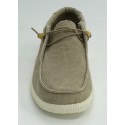 Deportivo hombre marca pitasen color beige