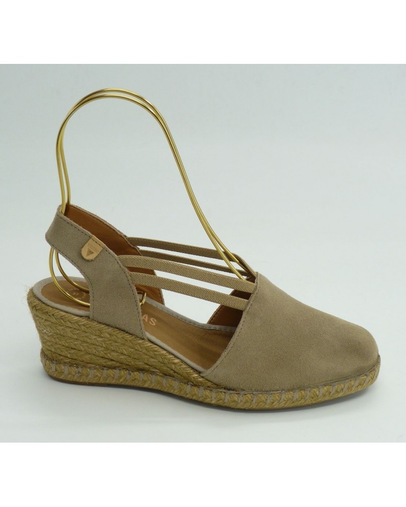 Cuña mujer marca verbenas en color beige