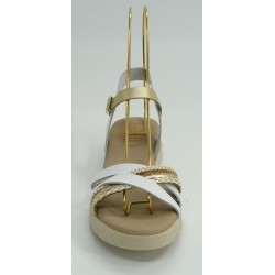 Sandalia mujer marca porronet en color blanco