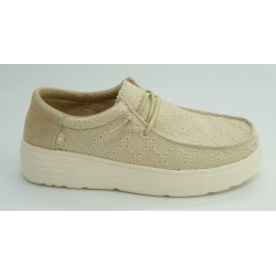 Deportivo mujer marca pitas en color beige
