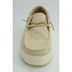 Deportivo mujer marca pitas en color beige