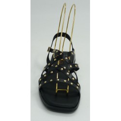 Sandalia mujer marca porronet en color negro