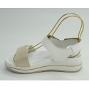 Sandalia mujer marca igi&coen color oro