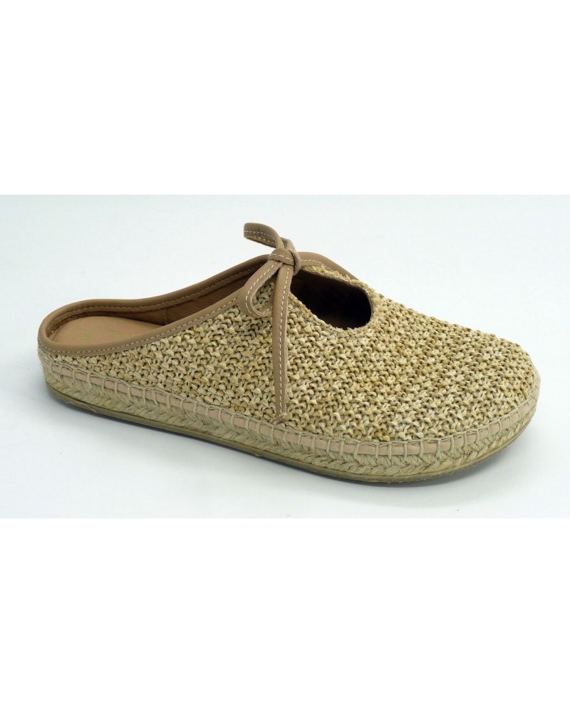 Plano mujer marca gaimo en color beige