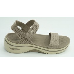 Sandalia mujer marca skechers en color taupe