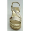 Sandalia mujer marca popaen color oro