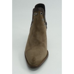 Botín mujer marca vexed en color taupe