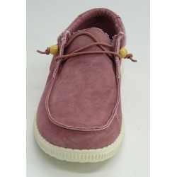 Deportivo hombre marca pitas en color rosa