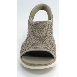 Sandalia mujer marca skechers en color taupe