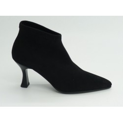 Botín mujer marca miss elastic en color negro