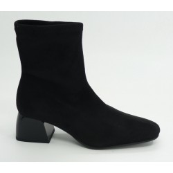 Botín mujer marca miss elastic en color negro