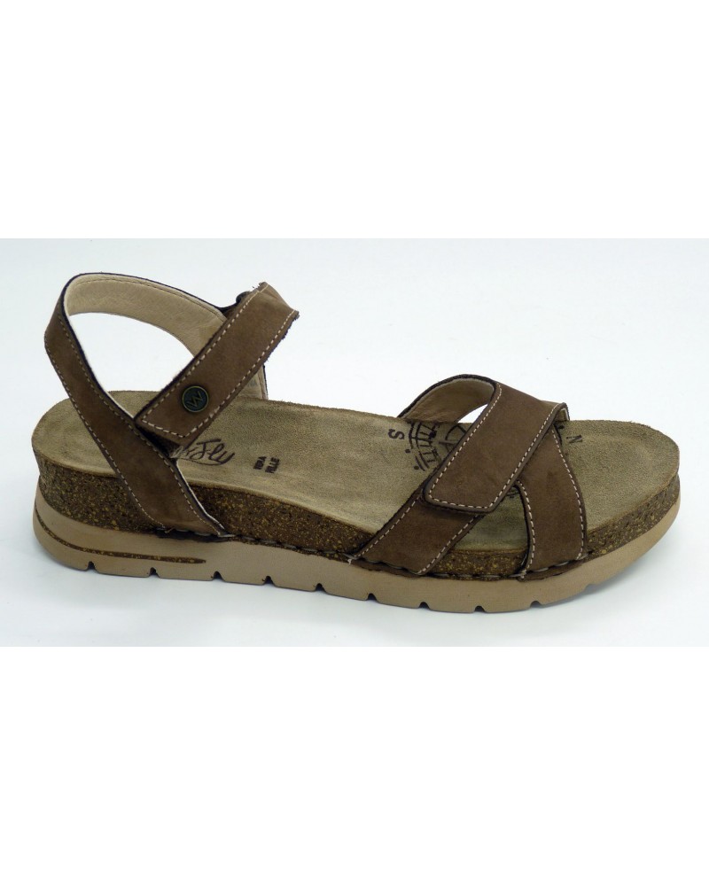 Sandalia mujer marca walk & fly en color cuero